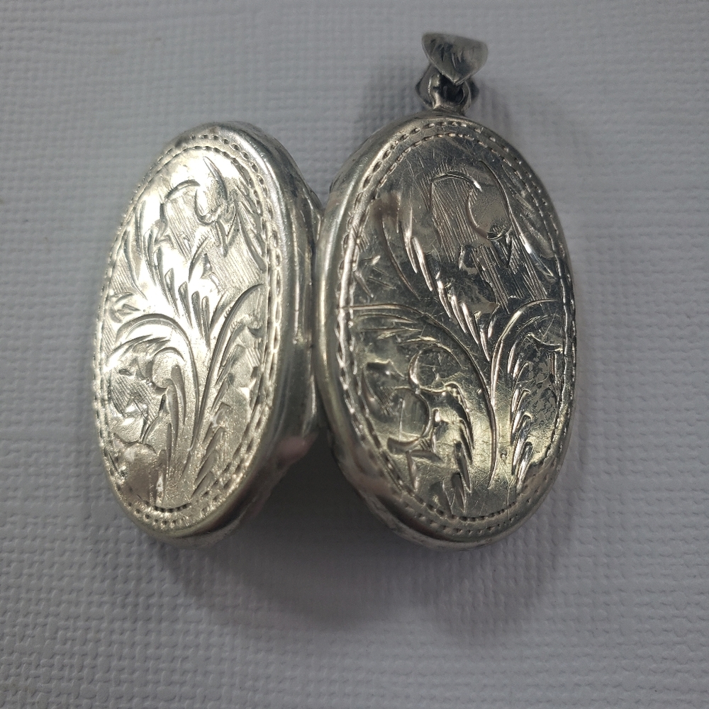 925 sterling silver Locker